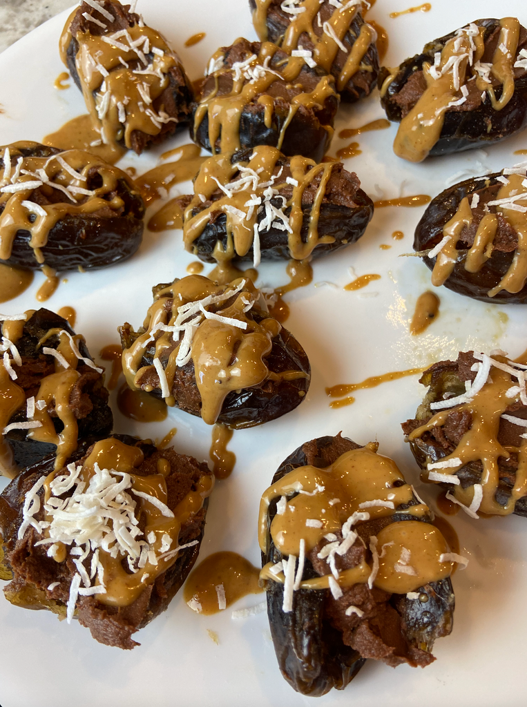 PROTEIN PACKED CHOCOLATE PEANUT BUTTER DATES (vegan, GF, dairy free)